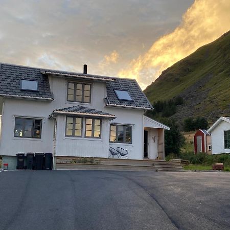 Dyr Tillatt I Vakkert Hus Med Naturomgivelser I Lofoten Villa Sennesvik Exterior photo